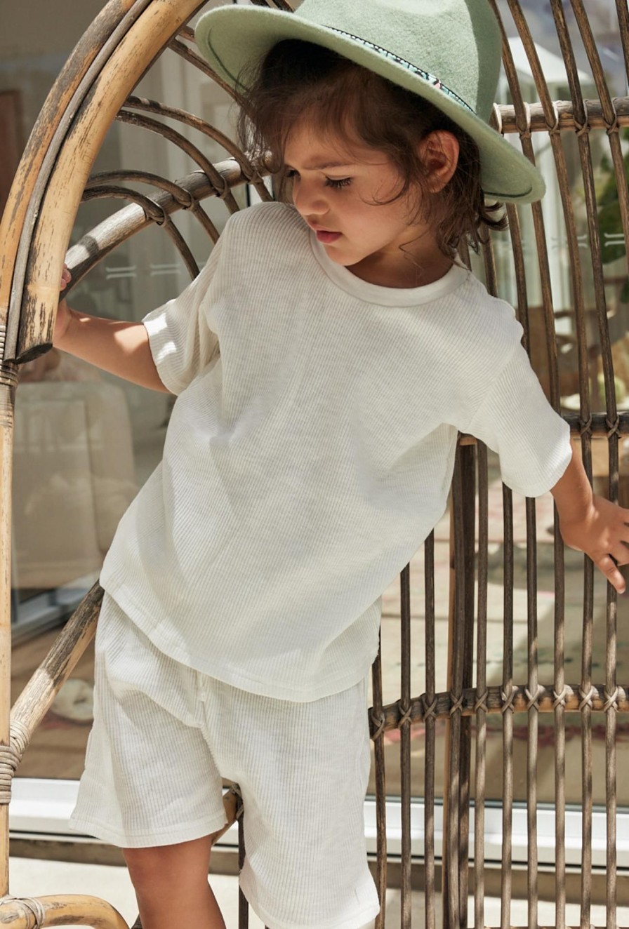 Kids Girl and the Sun | Kelly Shorts/White