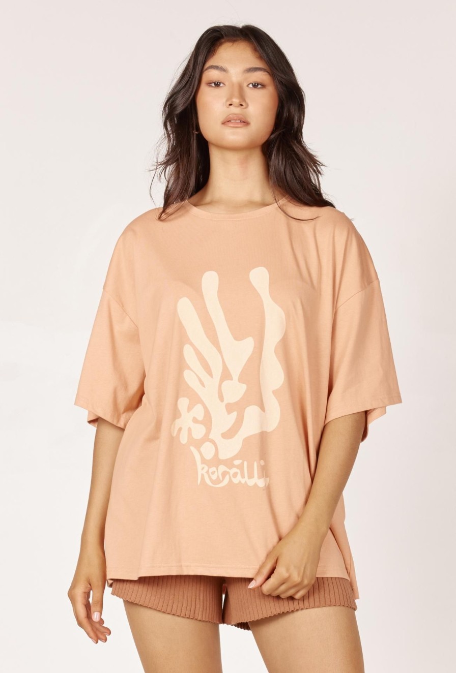 Women Girl and the Sun Graphic Tees | Koralli Tee-Blush & Vanilla